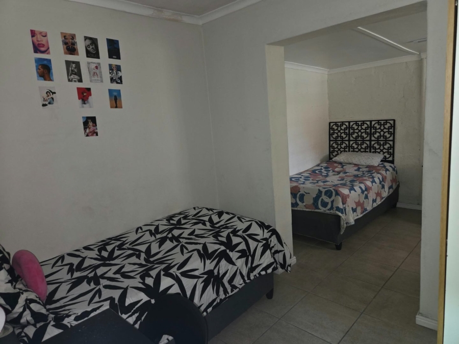 5 Bedroom Property for Sale in Erica Township Western Cape